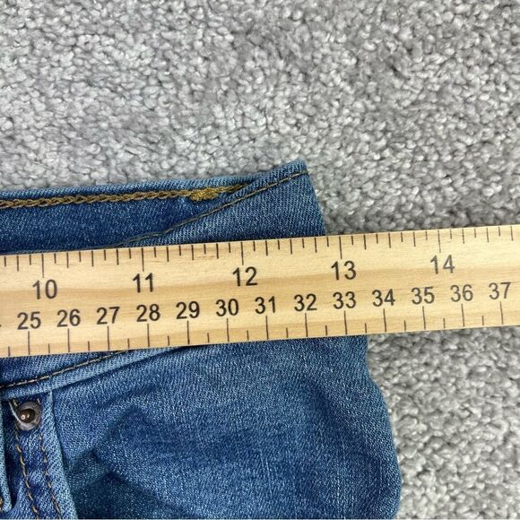 Levi's Jeans Women's 26 Blue 724 High Rise Straight Crop Medium Wash Torn Denim - Picture 10 of 14